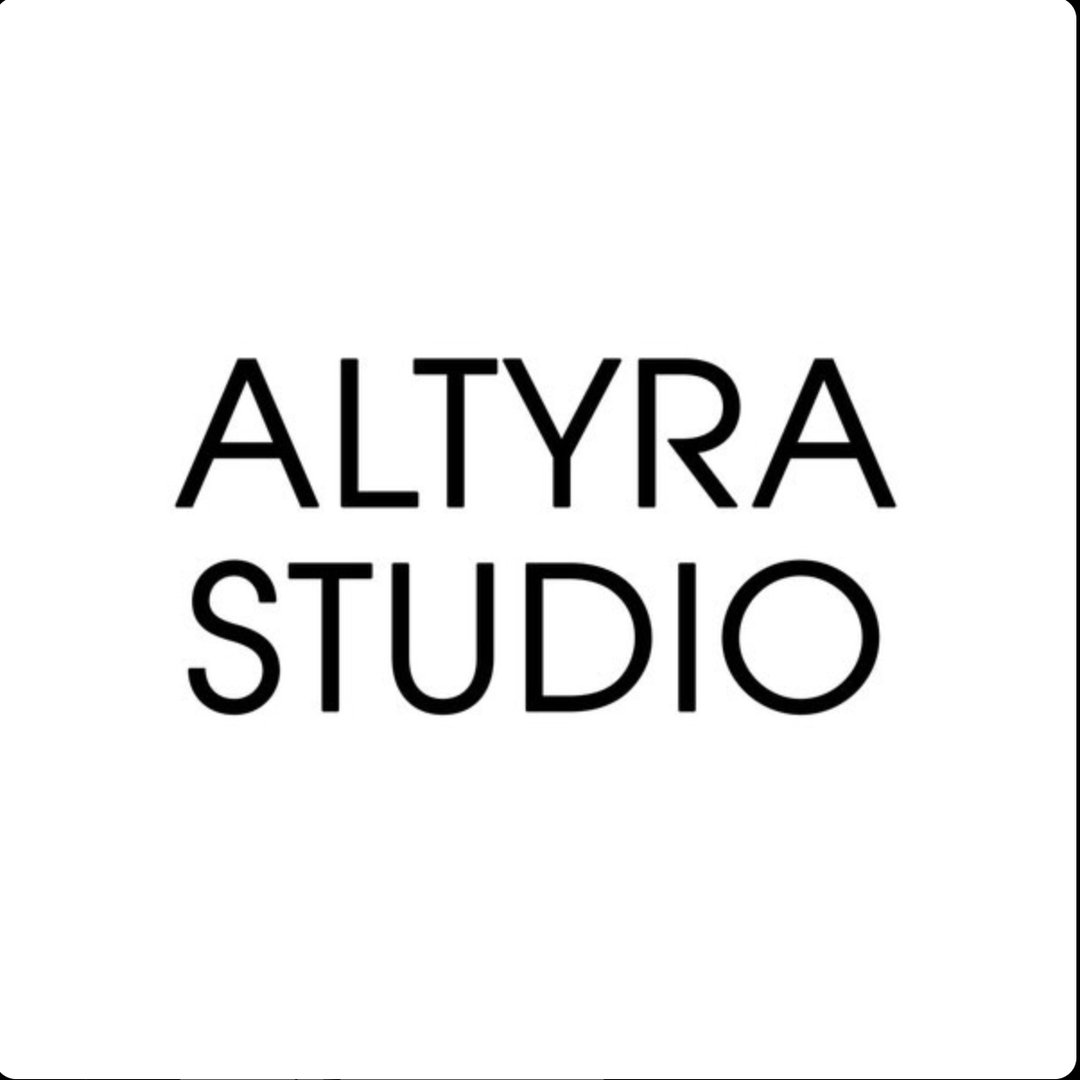 Studio Sales & Customer Experience Assistant 